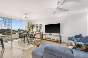 2 Bedroom Coastal getaway with ocean views!